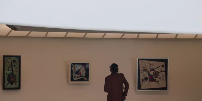 Eine Person betrachtet ein Werk von Wassily Kandinsky anlässlich einer Presse-Vorbesichtigung im New Yorker Guggenheim Museum. Seit Freitag zeigt das Guggenheim Museum in seiner berühmten Rotunde eine grosse Ausstellung mit Werken des russischen Künstlers Wassily Kandinsky (1866-1944). Foto: Christina Horsten/dpa - ACHTUNG: Nur zur redaktionellen Verwendung im Zusammenhang mit der aktuellen Berichterstattung über die Ausstellung. Eine Person betrachtet ein Werk von Wassily Kandinsky anlässlich einer Presse-Vorbesichtigung im New Yorker Guggenheim Museum. Seit Freitag zeigt das Guggenheim Museum in seiner berühmten Rotunde eine grosse Ausstellung mit Werken des russischen Künstlers Wassily Kandinsky (1866-1944). Foto: Christina Horsten/dpa - ACHTUNG: Nur zur redaktionellen Verwendung im Zusammenhang mit der aktuellen Berichterstattung über die Ausstellung.