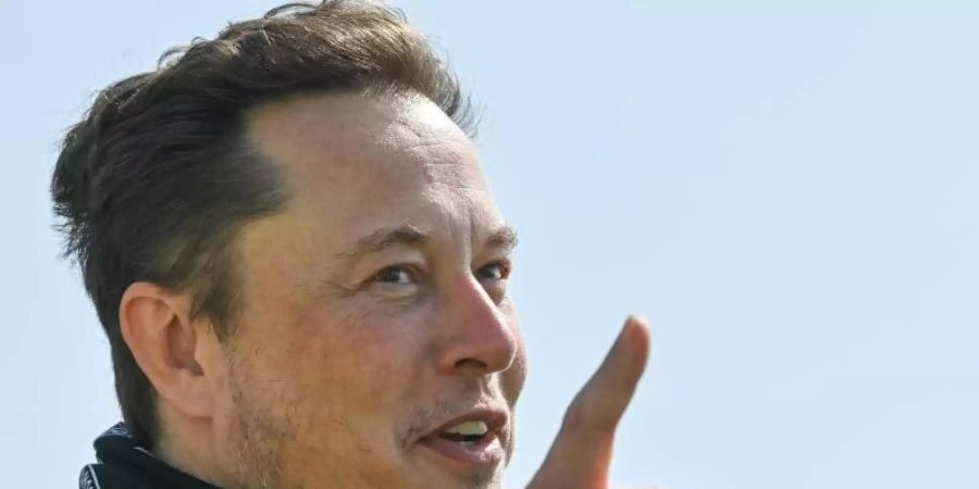 Elon Musk ist von Los Angeles nach Austin umgezogen. Foto: Patrick Pleul/dpa-Zentralbild/POOL/dpa