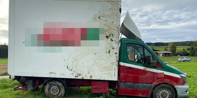 Verletzt wurde niemand. Es entstand Sachschaden. Unfall