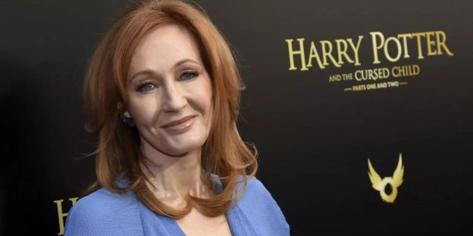 Die Autorin J.K. Rowling lässt sich nicht gern fotografieren - und schon gar nicht verkleiden. Foto: Evan Agostini/Invision/AP/dpa Die Autorin J.K. Rowling lässt sich nicht gern fotografieren - und schon gar nicht verkleiden. Foto: Evan Agostini/Invision/AP/dpa