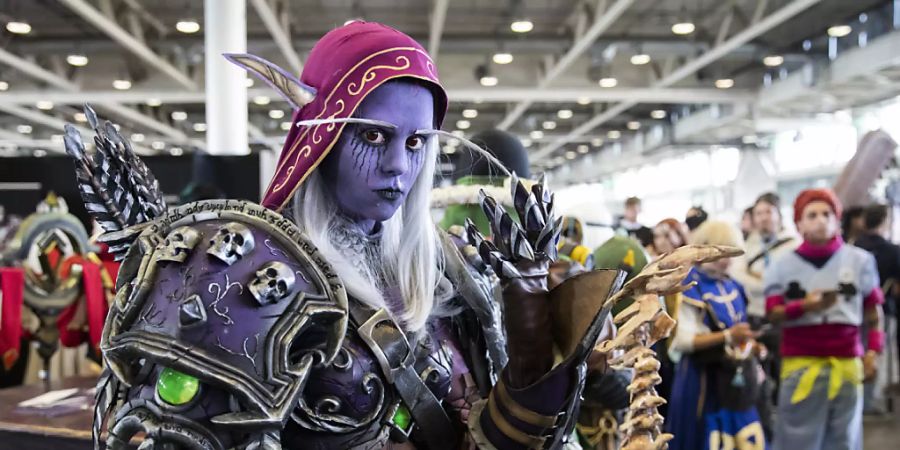 Schrill, bunt, auffällig: Ein Cosplayer an der diesjährigen «Fantasy Basel - The Swiss Comic Con 2021» in Basel.