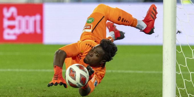 St. Gallens Goalie Lawrence Ati Zigi zeigt gegen den FC Basel eine überragende Leistung. Super League