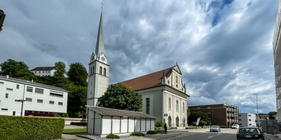 Die Pfarrkirche St.Johannes der Täufer in Reiden (LU).