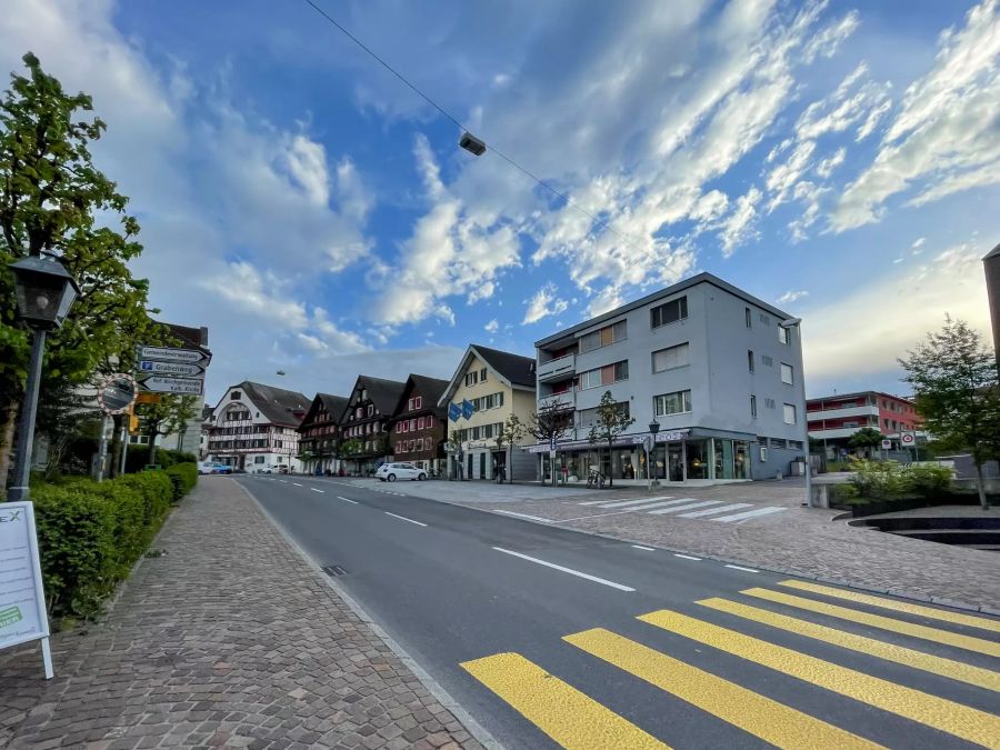 Dorfzentrum Rothenburg.