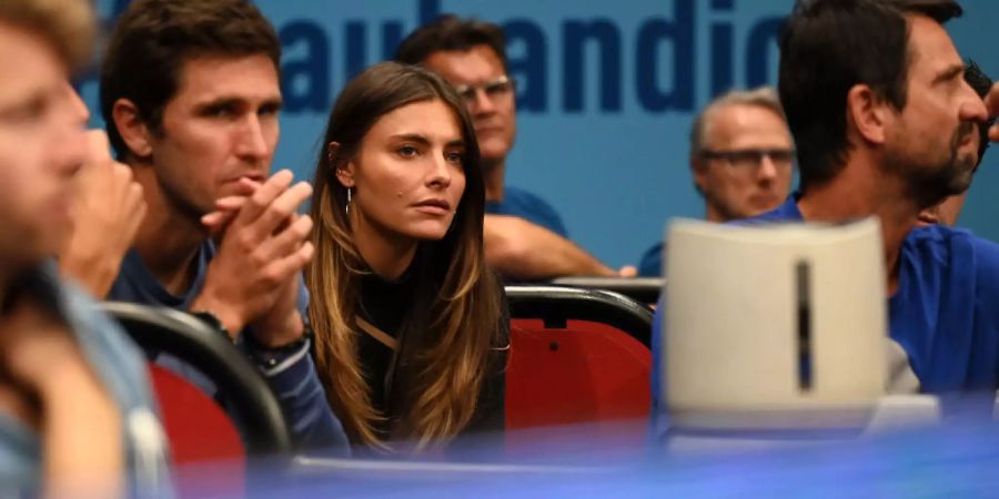 Sophia Thomalla feuert ihren Zverev an.