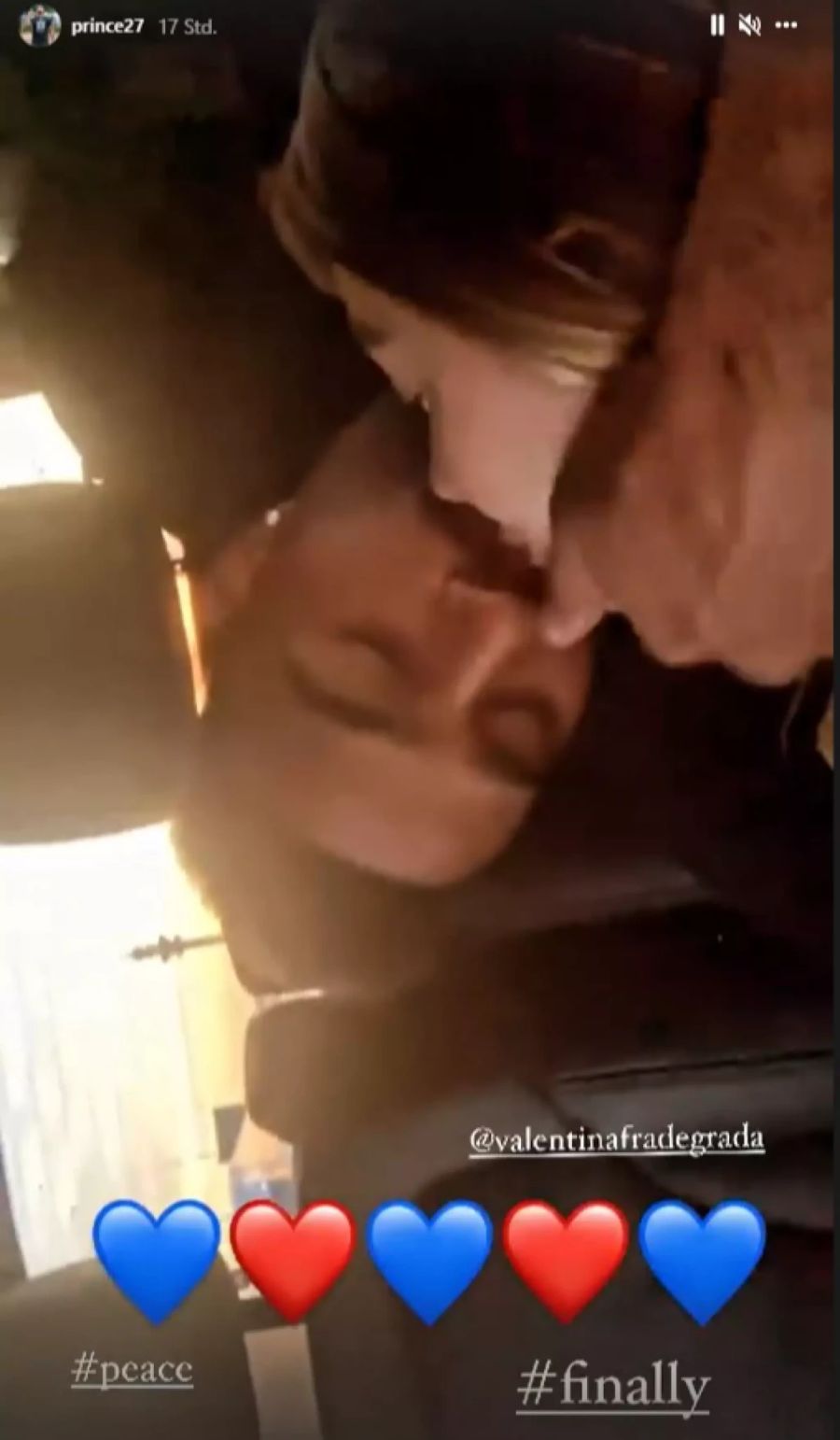 Die beiden laden gleich mehrere Selfies auf Insta.