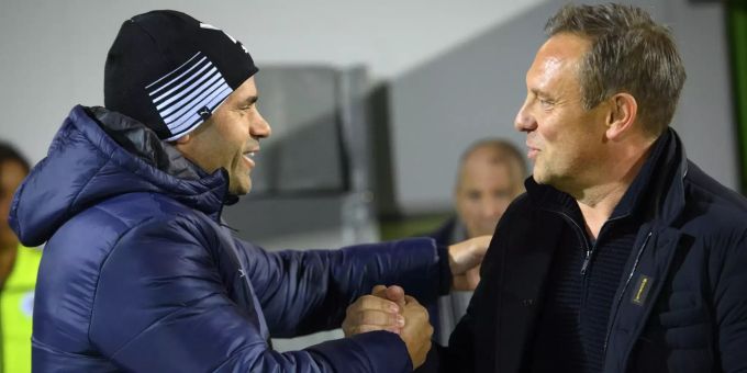 Yverdon-Coach Uli Forte und FCZ-Trainer André Breitenreiter begrüssen sich vor dem Spiel. Uli Forte FC Zürich