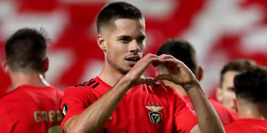 Will wieder ins DFB-Team: Julian Weigl feiert ein Tor für Benfica Lissabon. Foto: Pedro Fiuza/ZUMA Wire/dpa