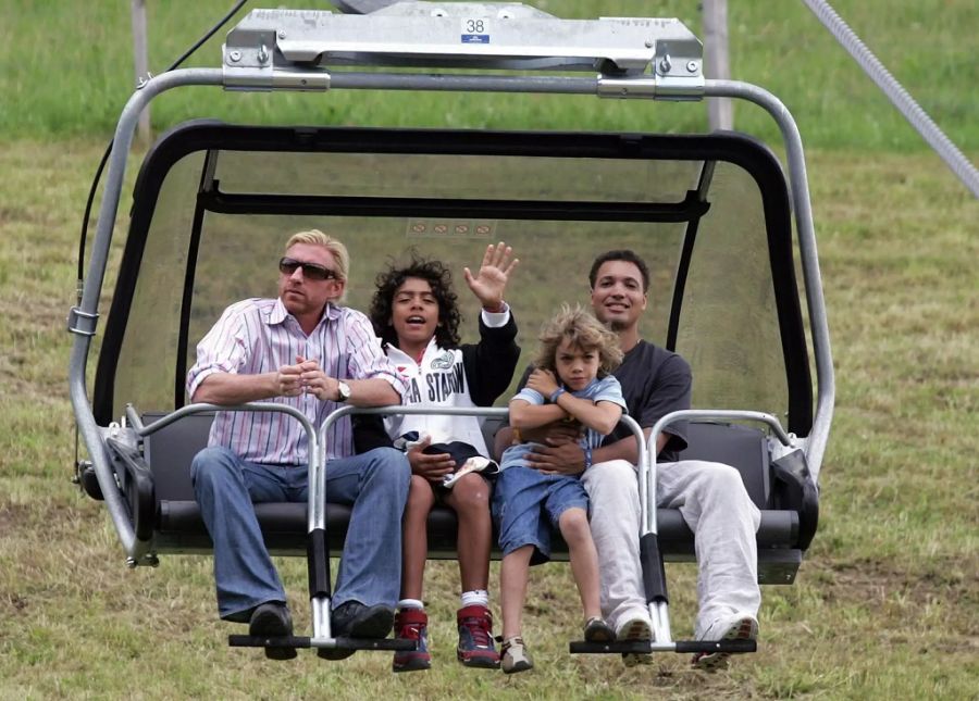 Boris mit Noah und Elias in Gstaad (BE).