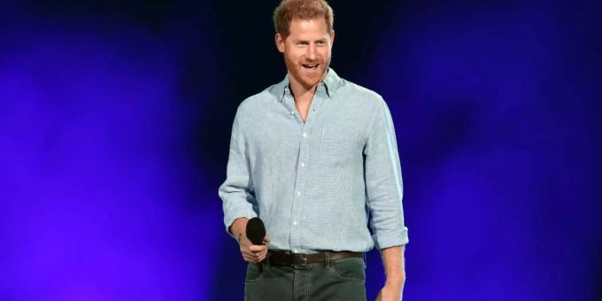 Als Buch-Promo - Wird Prinz Harry jetzt TV-Moderator in den USA?