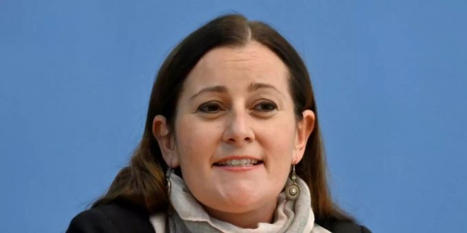 Janine Wissler Janine Wissler
