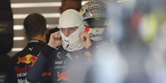 Wer wird Formel-1-Weltmeister? Max Verstappen holt sich die Pole Position vor Lewis Hamilton. Max Verstappen Lewis Hamilton