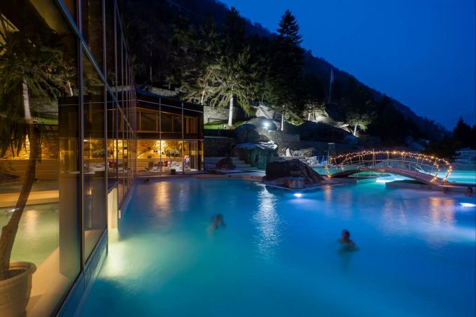 Von den zahlreichen Unterwasser-Massagedüsen, wie sie das Bad heute hat, konnten die alten Römer nur träumen. d