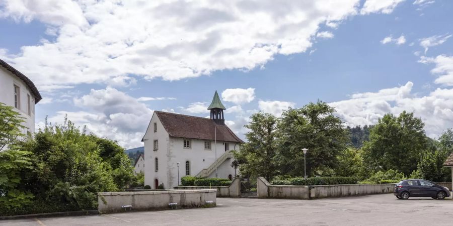 Die Schlosskapelle St. Oswald an der Schlossgasse in Zwingen.