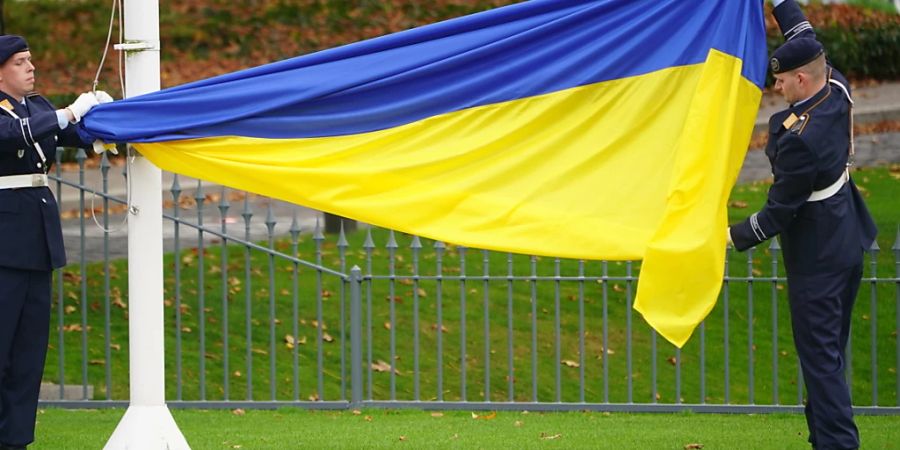 Start der internationalen Ukraine-Wiederaufbaukonferenz am Dienstag in Berlin, an der auch Bundespräsident Ignazio Cassis teilnimmt und eine Rede hält.