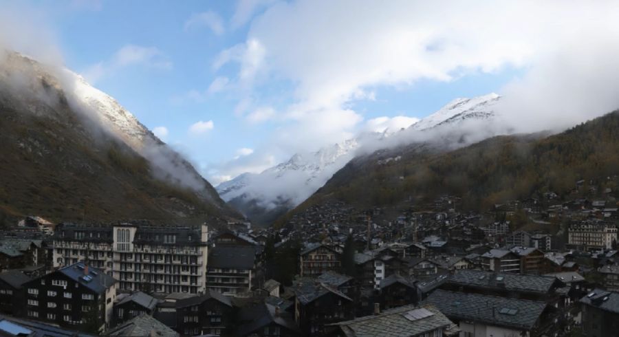 Auch vom Zermatterhof in Zermatt VS aus lässt sich der Schnee erblicken.