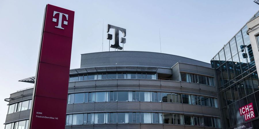 Die Deutschen Telekom kommt nach eigenen Angaben mit dem Ausbau des 5G-Netzes gut voran.