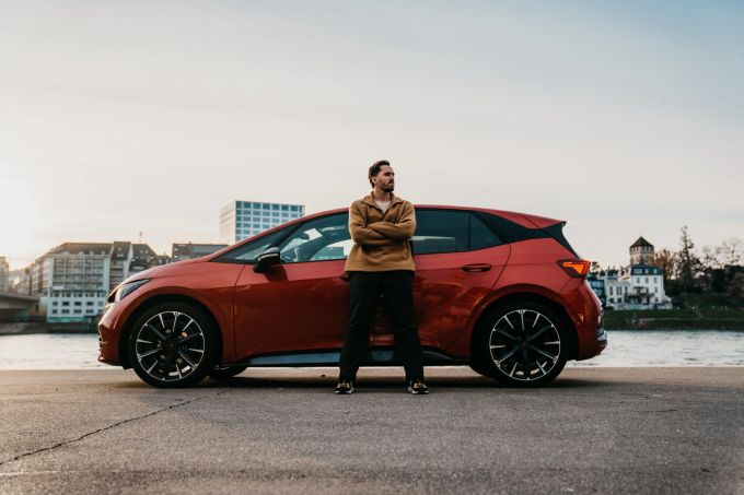 Neun Kilometerpakete stehen dir beim E-Auto-Abo von Clyde zur Verfügung. So ist uneingeschränkter Fahrspass garantiert. E-Auto