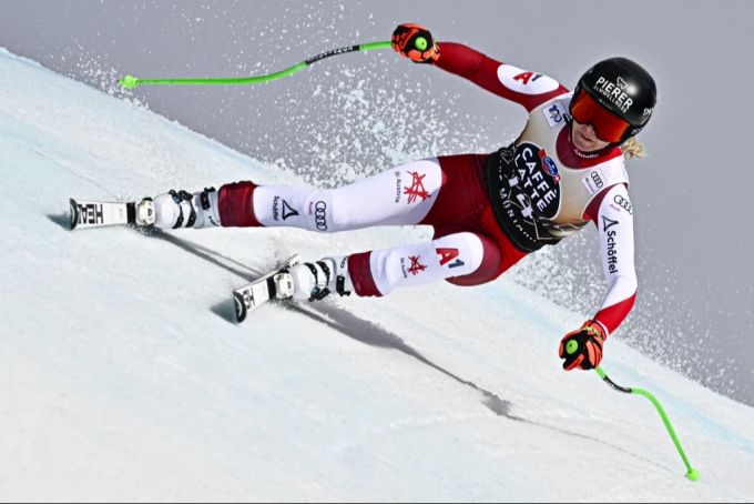 Cornelia Hütter macht im Super-G-Weltcup Punkte auf Lara Gut-Behrami gut. Lara Gut-Behrami