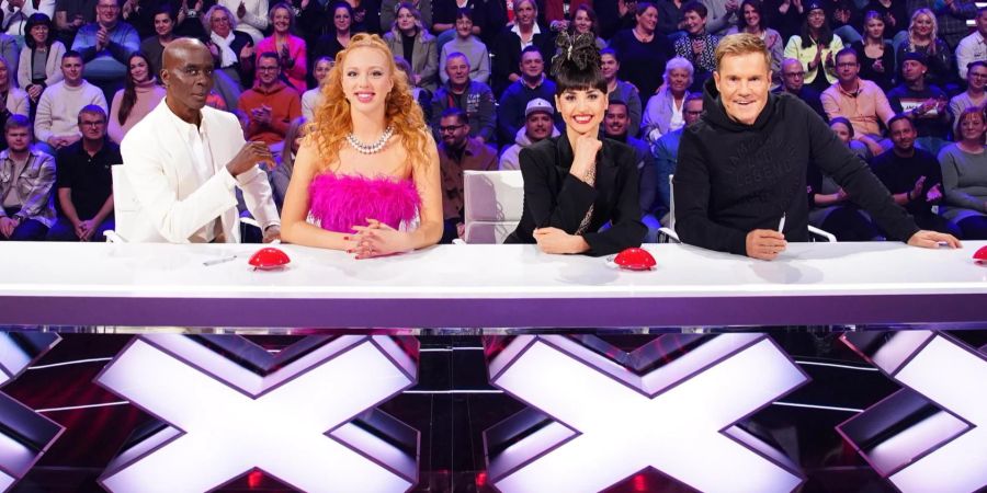 Die diesjährige Jury von «Das Supertalent» (von links nach rechts): Bruce Darnell, Anna Ermakova, Ekaterina Leonova und Dieter Bohlen.