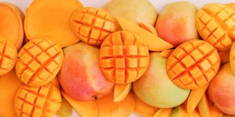 Mangos aufgeschnitten Würfel Scheiben