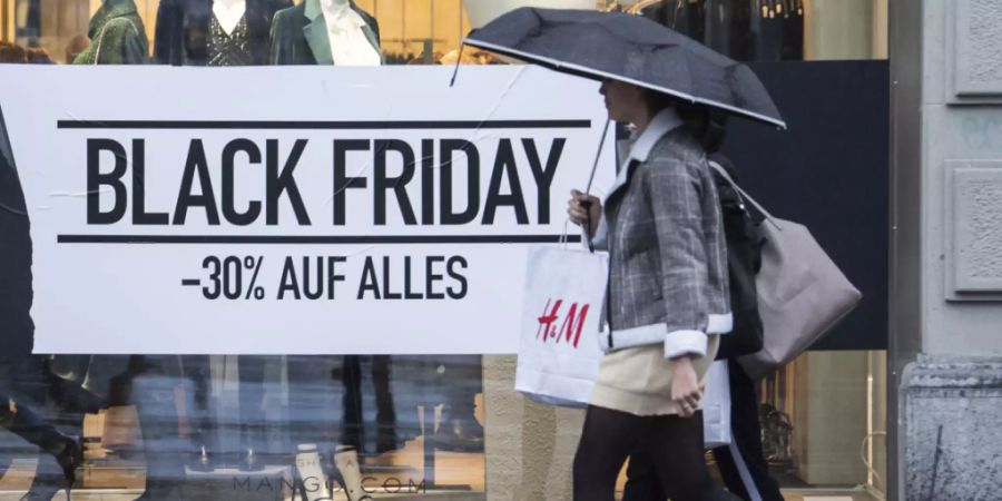 Der Black Friday dürfte vor allem den Internet-Händlern noch zusätzlichen Schwung verleihen. (Symbolbild)