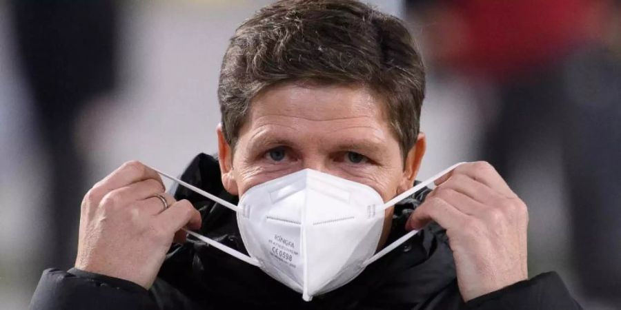 Wird das Corona-Fehlverhalten einiger Spieler nicht ahnden: Wolfsburgs Trainer Oliver Glasner. Foto: Swen Pförtner/dpa