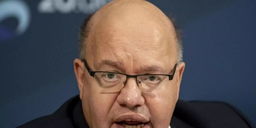 Bundeswirtschaftsminister Peter Altmaier erreichen Warnungen aus den Ländern, die Novemberhilfen rasch auszuzahlen und zu viel Bürokratie zu vermeiden. Foto: Fabian Sommer/dpa
