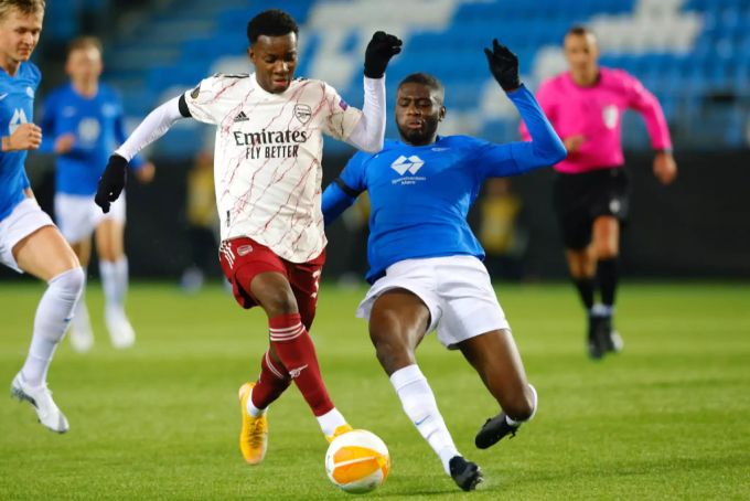 Molde-Verteidiger Sheriff Sinyan (r.) im Spiel gegen Arsenal. Arsenal
