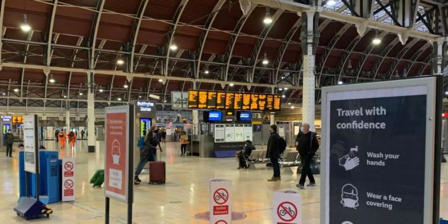 Wenig Andrang an der Londoner Paddington Station am Morgen. Foto: Pete Clifton/PA Wire/dpa
