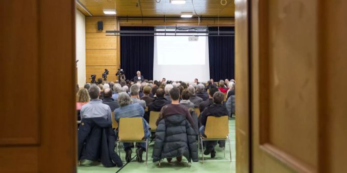 Der Andrang bei der Gemeindeversammlung in Sarmenstorf war gross. (Symbolbild) Gemeindeversammlung