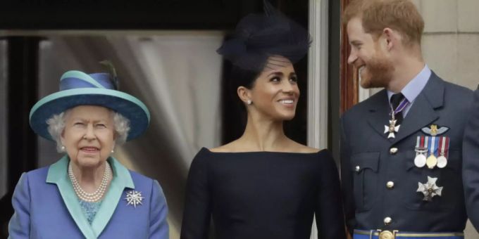 Königin Elizabeth II., Prinz Harry und Herzogin Meghan. megxit