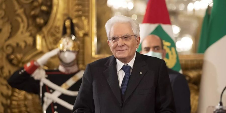 Sergio Mattarella, Staatspräsident von Italien, bei einer Pressekonferenz im Präsidentenpalast. Foto: Alessandra Tarantino/AP/dpa