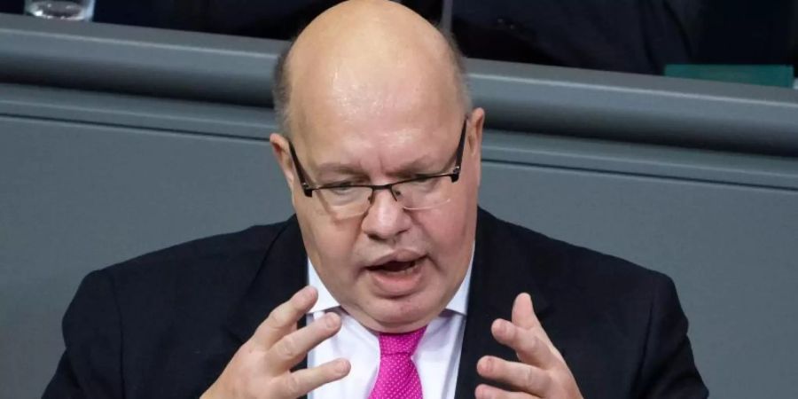 Nach Ansicht von Wirtschaftsminister Altmaier «sollten wir prüfen, welche staatlichen Beteiligungen zurückgefahren werden können». Foto: Bernd von Jutrczenka/dpa