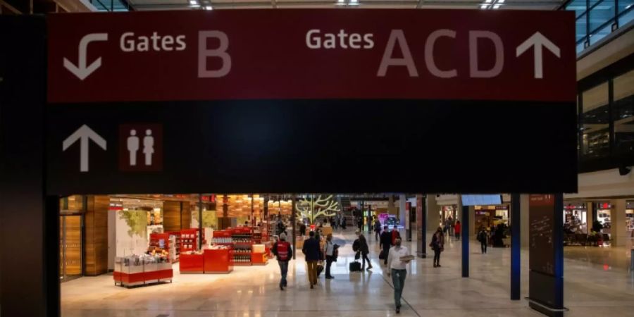 Kaum Reisegäste am Flughafen Berlin Brandenburg