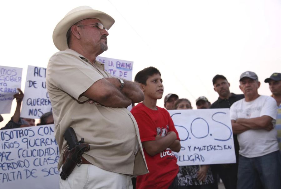 Hipólito Mora bei Demonstration