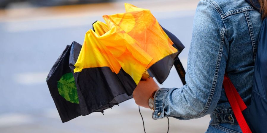 Schlechte Wetteraussichten in Griechenland: Für das Wochenende sagen Meteorologen erneut für weite Teile des Landes starken Regen und Gewitter voraus.