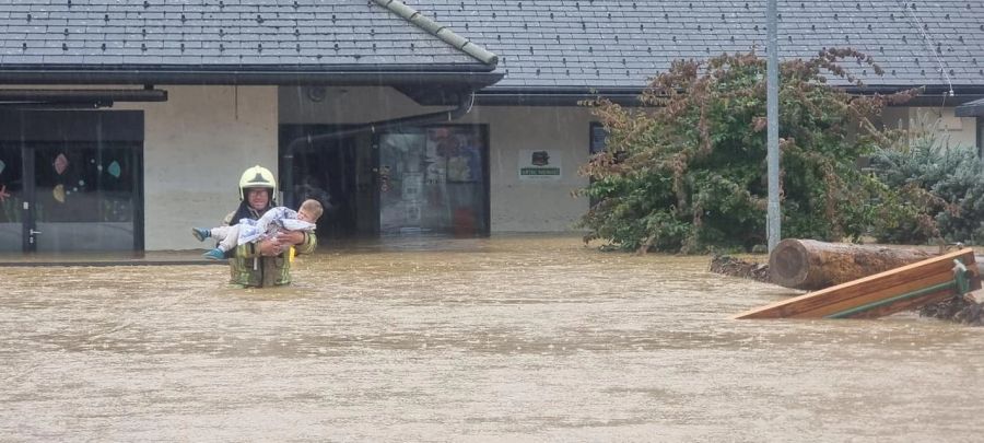 Laut Feuerwehrmann Sandi Zajc hätten die Kinder Angst gehabt und nach ihren Eltern gefragt.