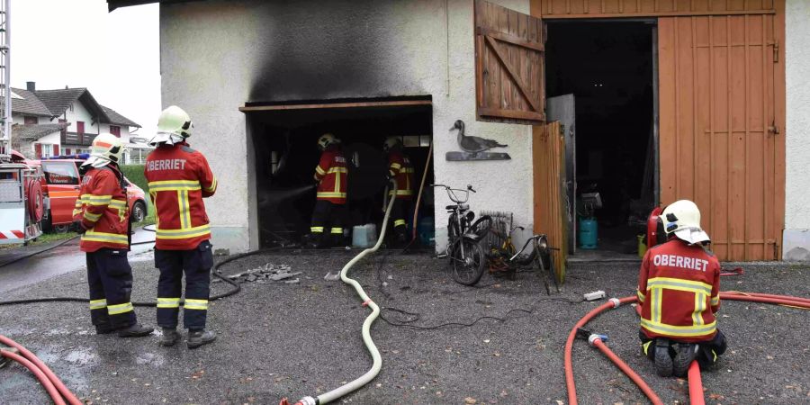 Brand in Garage