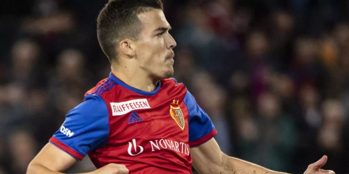 Kevin Bua trifft für den FCB gegen seinen Ex-Verein. Kevin Bua FCB