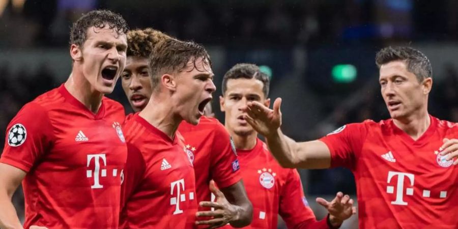 Wollen als Tabellenführer zum Oktoberfest: Die Spieler des FC Bayern München. Foto: Matthias Balk/dpa