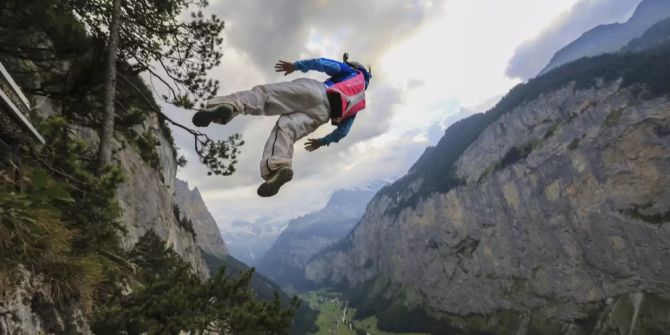 Base-jumping