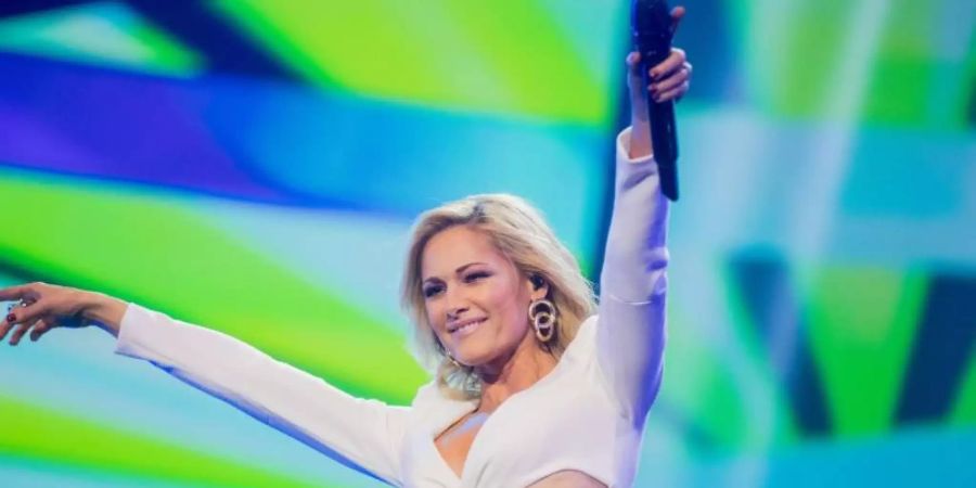 Helene Fischer, Schlagerstar, steht bei der Aufzeichnung der "Helene Fischer Show" auf der Bühne. Foto: dpa