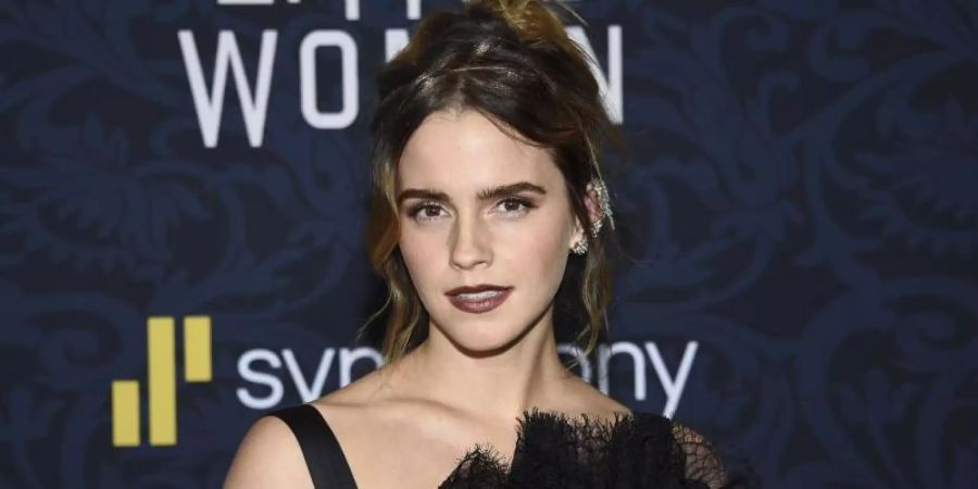 Emma Watson stimmt auf Weihnachten ein. Foto: Evan Agostini/Invision/AP/dpa