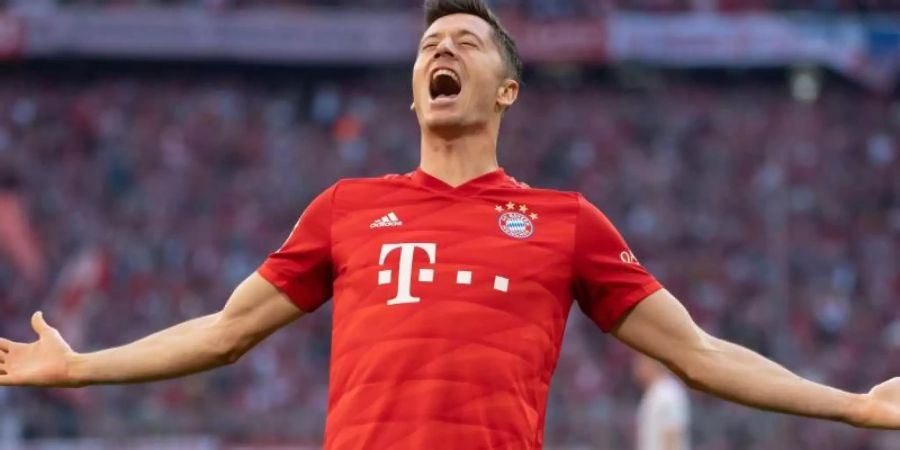 Bayern-Stürmer Robert Lewandowski will auch im DFB-Pokal jubeln. Foto: Sven Hoppe/dpa