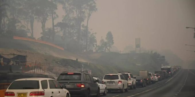 Stau beim Verlassen der Stadt Batemans Bay Stau beim Verlassen der Stadt Batemans Bay
