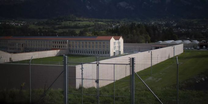 Die neu gebaute Justizvollzugsanstalt Cazis Tignez ist das modernste Gefängnis der Schweiz. Gefängnis der Schweiz