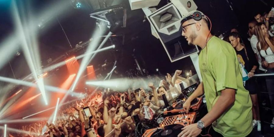 DJ Snake legt im Kölner Club «Bootshaus» auf. Foto: Bootshaus/dpa