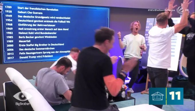Die Bewohner im «Big Brother»-Haus ahnen nichts vom Quoteneinbruch und feiern munter bei einem Quiz. «Big Brother»