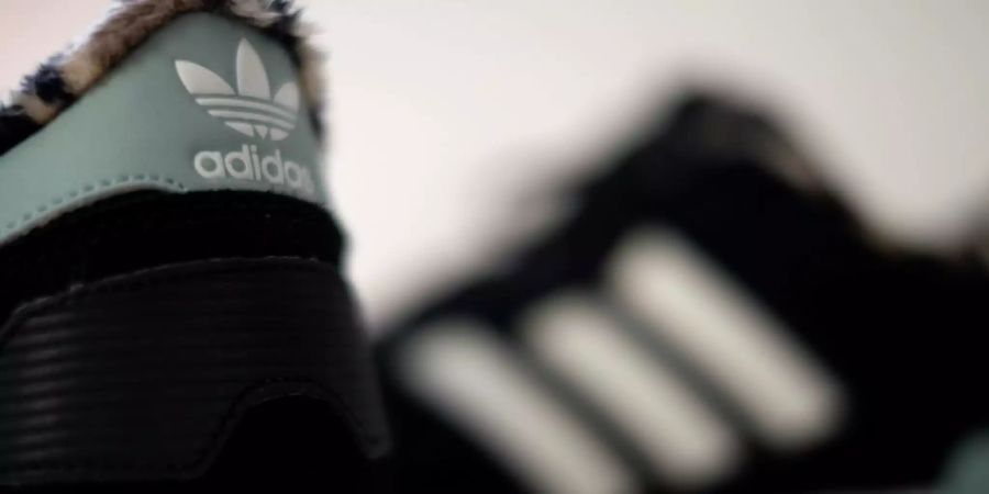 Schuhe der Marke Adidas